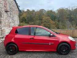 Red Used 2008 Renault Clio II Extreme Hatchback | £2,250 (Fair price)