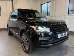Black Used 2016 Land Rover Range Rover Vogue SE SUV | £18,950 (Super price)