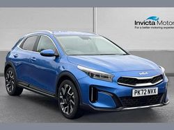Intense blue pearl Used 2022 Kia XCeed SUV | £16,500 (Fair price)