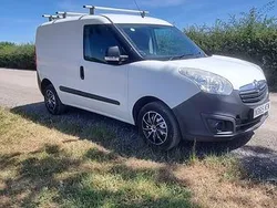 White Used 2016 Vauxhall Combo MPV | £2,750 (Good price)