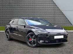 Black Used 2025 Audi e-tron Performance SUV | £68,999
