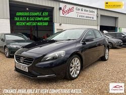 Blue Used 2015 Volvo V40 SE Lux Estate | £7,895 (Fair price)