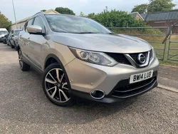 Silver Used 2014 Nissan Qashqai Tekna SUV | £8,490 (Good price)