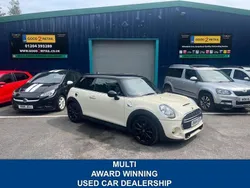 White Used 2014 Mini Cooper S Hatch Hatchback | £6,295 (Good price)