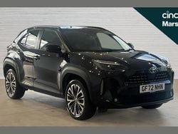 Black Used 2022 Toyota Yaris Hybrid SUV | £22,382 (A bit pricey)