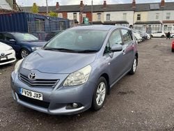 Blue Used 2009 Toyota Verso MPV | £2,299 (Fair price)