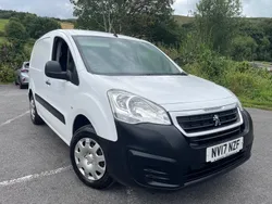 White Used 2017 Peugeot Partner MPV | £3,995 (Fair price)