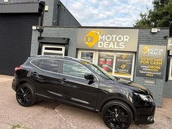 Black Used 2015 Nissan Qashqai Tekna SUV | £6,495 (Fair price)