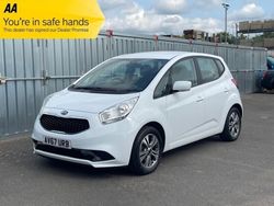 White Used 2017 Kia Venga 2 Hatchback | £10,295 (Fair price)
