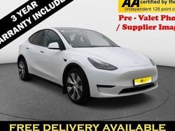 White Used 2022 Tesla Model Y Long Range AWD SUV | £26,195 (Fair price)