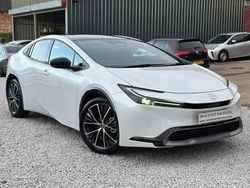 Pearl white Used 2023 Toyota Prius Hatchback | £26,995 (Fair price)