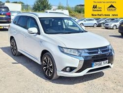 White Used 2016 Mitsubishi Outlander P-HEV SUV | £9,488 (Fair price)