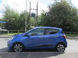 Blue Used 2019 Hyundai i10 Premium SE Hatchback | £11,995 (Fair price)