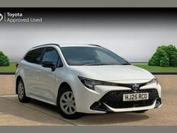 White Used 2025 Toyota Corolla | £24,450 (Fair price)