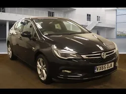 Black Used 2015 Vauxhall Astra SRi Hatchback | £4,995 (Fair price)