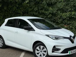 White Used 2020 Renault Zoe Play Hatchback | £8,481 (Fair price)