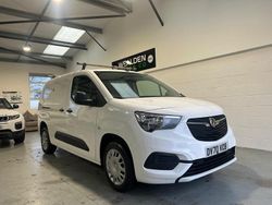 White Used 2020 Vauxhall Combo Sportive Van | £6,195 (Fair price)