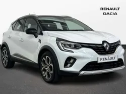 White Used 2022 Renault Captur SE SUV | £11,650 (Good price)