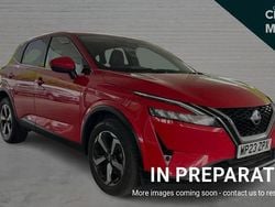 Red Used 2023 Nissan Qashqai N-Connecta SUV | £18,791 (Good price)