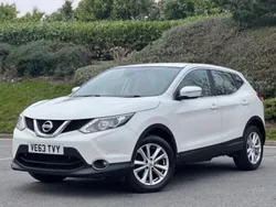 White Used 2014 Nissan Qashqai Acenta SUV | £4,195 (A bit pricey)