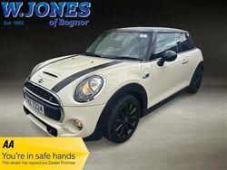 White Used 2015 Mini Cooper S Hatch Hatchback | £9,995 (Fair price)