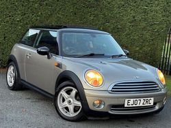Silver Used 2007 Mini Cooper Hatch Hatchback | £3,950 (Good price)