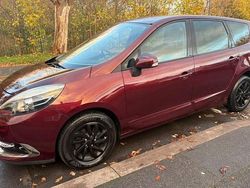 Red Used 2014 Renault Grand Scénic III Dynamique MPV | £3,895 (Fair price)