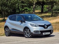 Silver/black Used 2015 Renault Captur Dynamique SUV | £4,195 (Fair price)