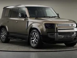 Used 2025 Land Rover Defender SE Dynamic SUV | £58,000 (Super price)