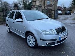 Silver Used 2005 Skoda Fabia Ambiente Hatchback | £1,495 (Good price)