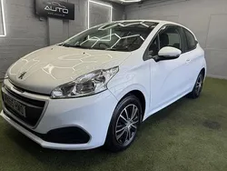White Used 2015 Peugeot 208 Access Hatchback | £4,295 (Fair price)