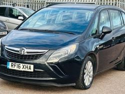 Black Used 2016 Vauxhall Zafira Tourer Design Edition MPV | £3,990 (Good price)