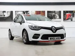 White Used 2015 Renault Clio IV Dynamique Hatchback | £6,733 (Fair price)