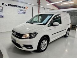 White Used 2020 VW Caddy Highline MPV | £10,220 (Good price)