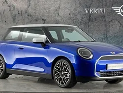 Blue New 2024 Mini Cooper Hatch Hatchback | £23,990 (Good price)