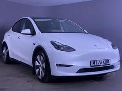 White Used 2022 Tesla Model Y SUV | £21,599 (Fair price)