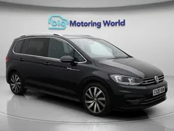 Black Used 2020 VW Touran R-line MPV | £19,600 (Fair price)
