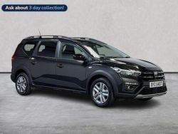 Black Used 2022 Dacia Jogger Comfort MPV | £13,895 (Good price)