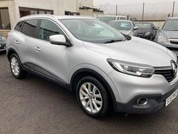 Silver Used 2015 Renault Kadjar Dynamique SUV | £5,995 (Good price)