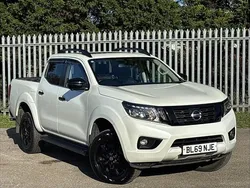 White Used 2019 Nissan Navara N-Guard Pickup | £16,693 (Fair price)
