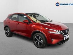 Red Used 2022 Nissan Qashqai N-Connecta SUV | £20,349 (Fair price)