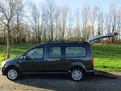 Blue Used 2020 VW Caddy Maxi Life Life MPV | £13,750 (Good price)
