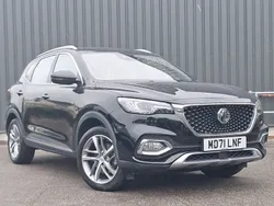 Black Used 2022 MG HS Exclusive SUV | £14,498 (Fair price)