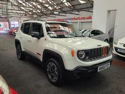 White Used 2015 Jeep Renegade Trailhawk SUV | £7,550 (Fair price)