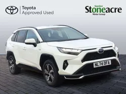 White Used 2024 Toyota RAV4 Hybrid Design SUV | £35,000 (Fair price)