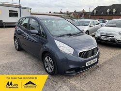 Blue Used 2015 Kia Venga 2 Hatchback | £7,995 (Fair price)