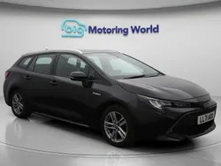 Black Used 2022 Toyota Corolla Estate | £14,700 (Fair price)