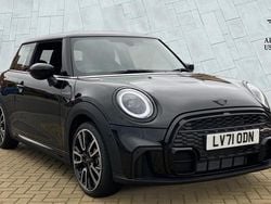 Black Used 2021 Mini Cooper Hatch Hatchback | £20,398 (A bit pricey)