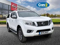 White Used 2016 Nissan Navara Tekna Pickup | £15,995 (Fair price)