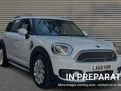 White Used 2018 Mini Cooper S Countryman Chili SUV | £17,245 (Good price)